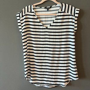 Stylish Express Black and White Stripe V-Neck Blouse (Size Medium)